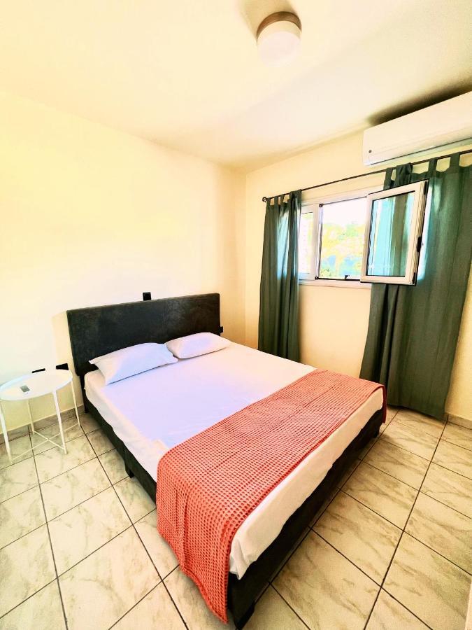 Kalamata Garden Suite Exterior photo